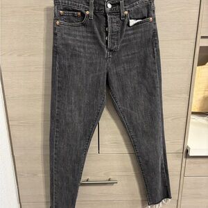 LEVI’S Wedgie Skinny Washed Black Jeans